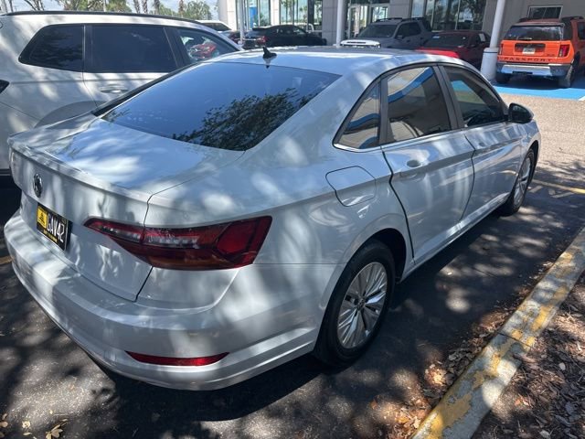 Used 2019 Volkswagen Jetta R-Line FWD image 16