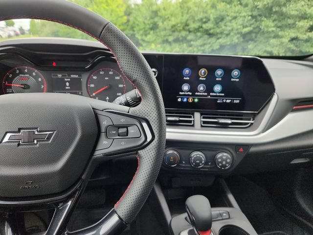 New 2026 Chevrolet Trax RS w/ Sunroof Package FWD image 24