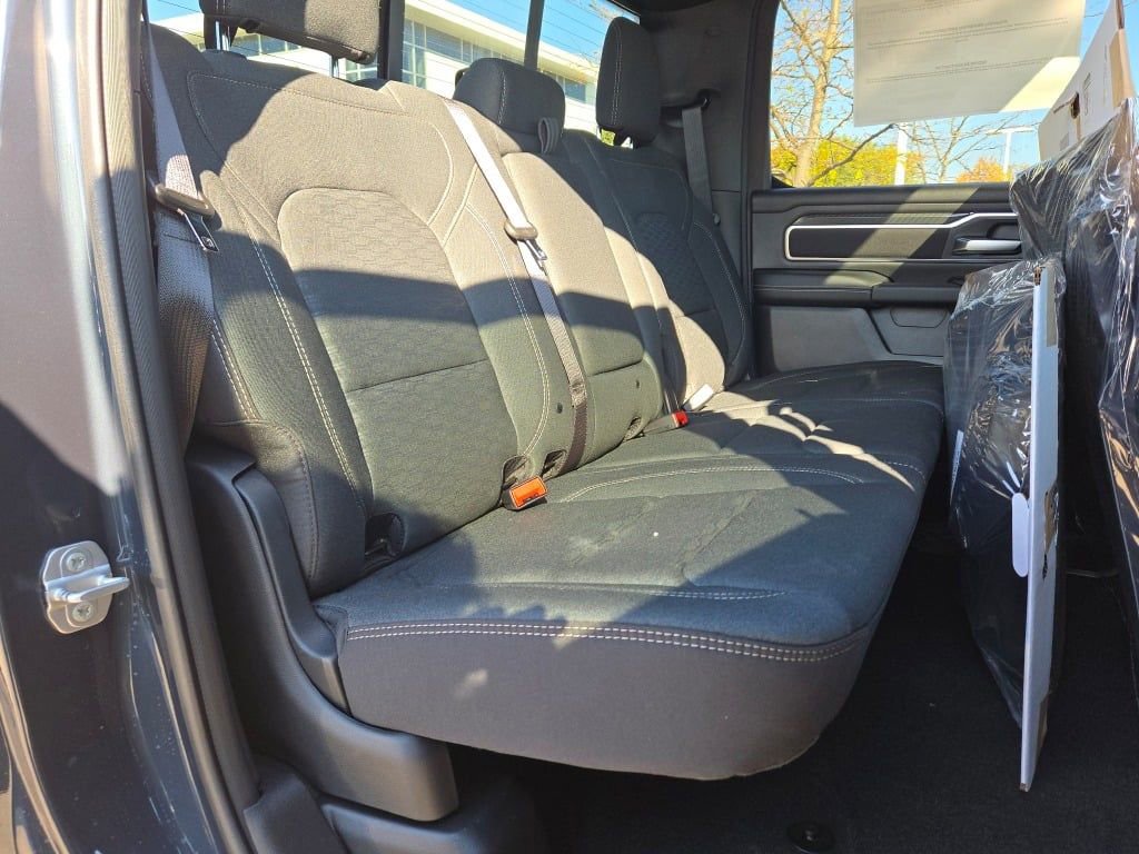 New 2026 RAM 1500 Big Horn AWD/4WD image 11