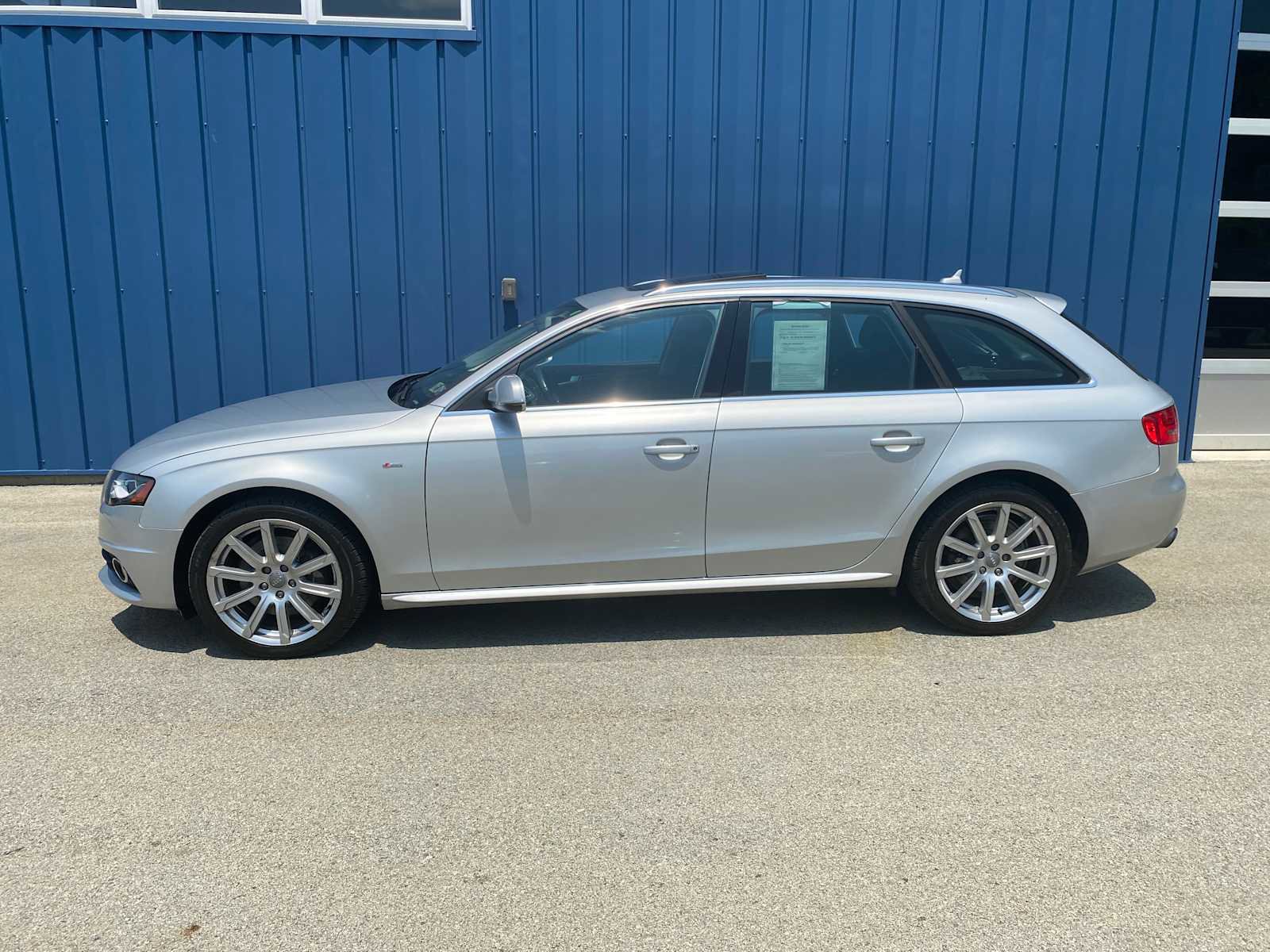 Used 2012 Audi A4 2.0T Premium Plus w/ Premium Plus Pkg image 12
