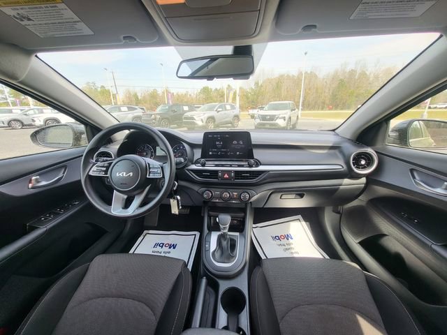 Used 2024 Kia Forte LXS image 14