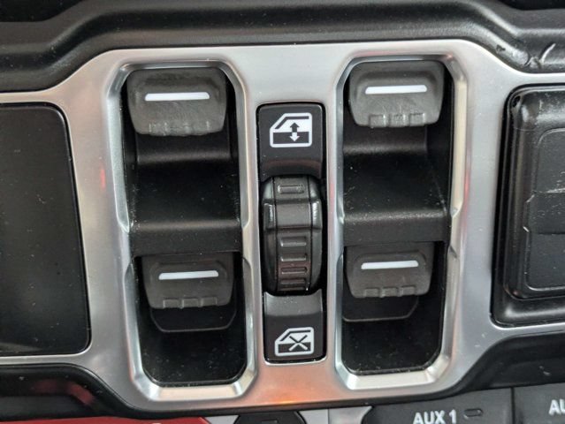 Used 2021 Jeep Wrangler Unlimited Rubicon AWD/4WD image 23