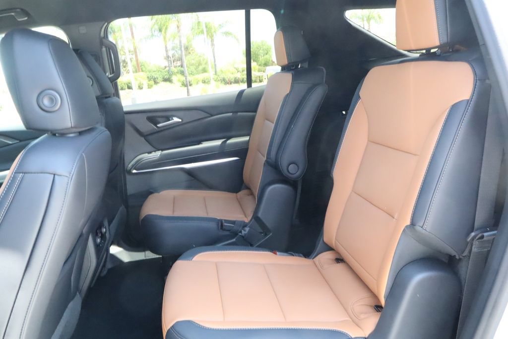 New 2027 Chevrolet Traverse Z71 AWD/4WD image 32