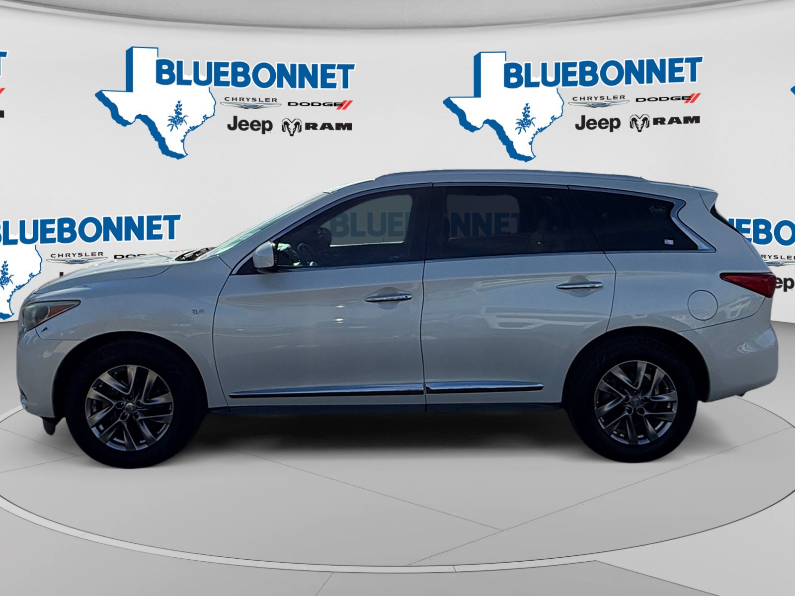 Used 2015 INFINITI QX60 FWD w/ Driver Assistance Package image 8