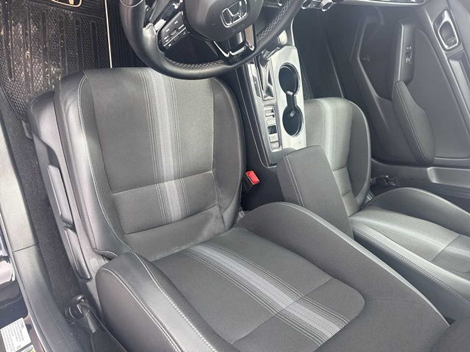 Used 2023 Honda Civic Sport image 4