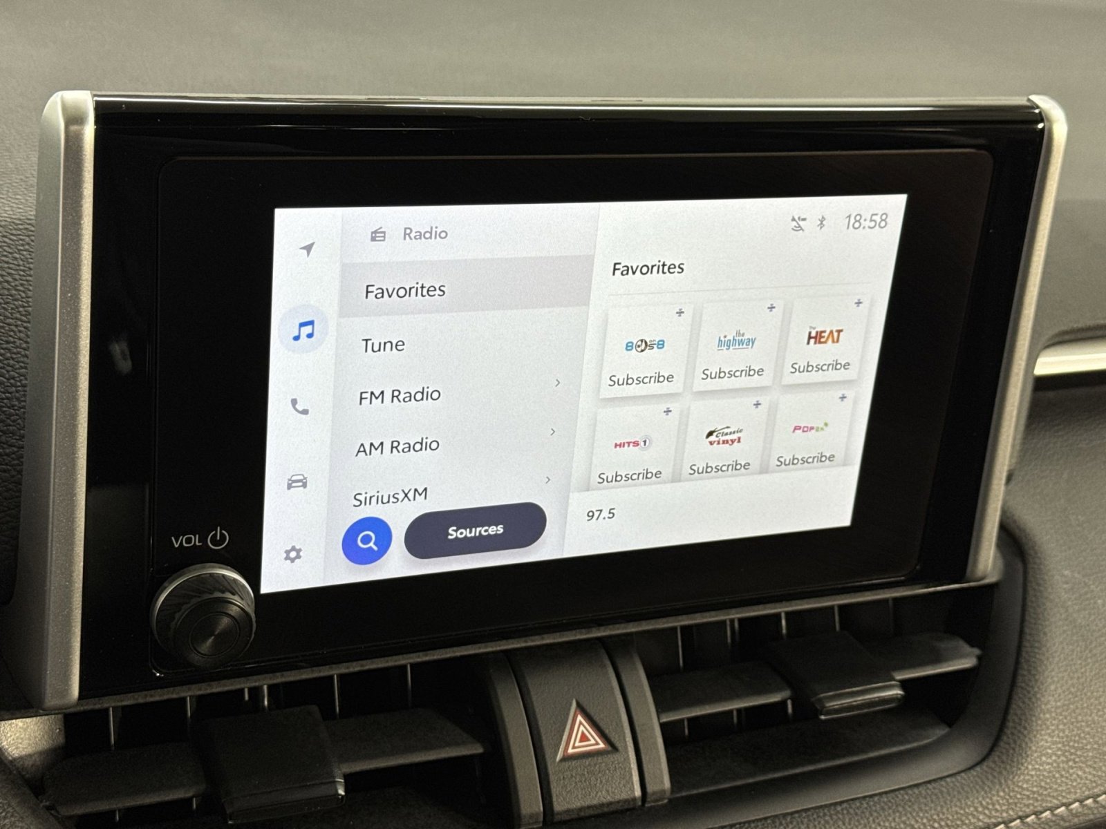 Used 2024 Toyota RAV4 XLE image 22