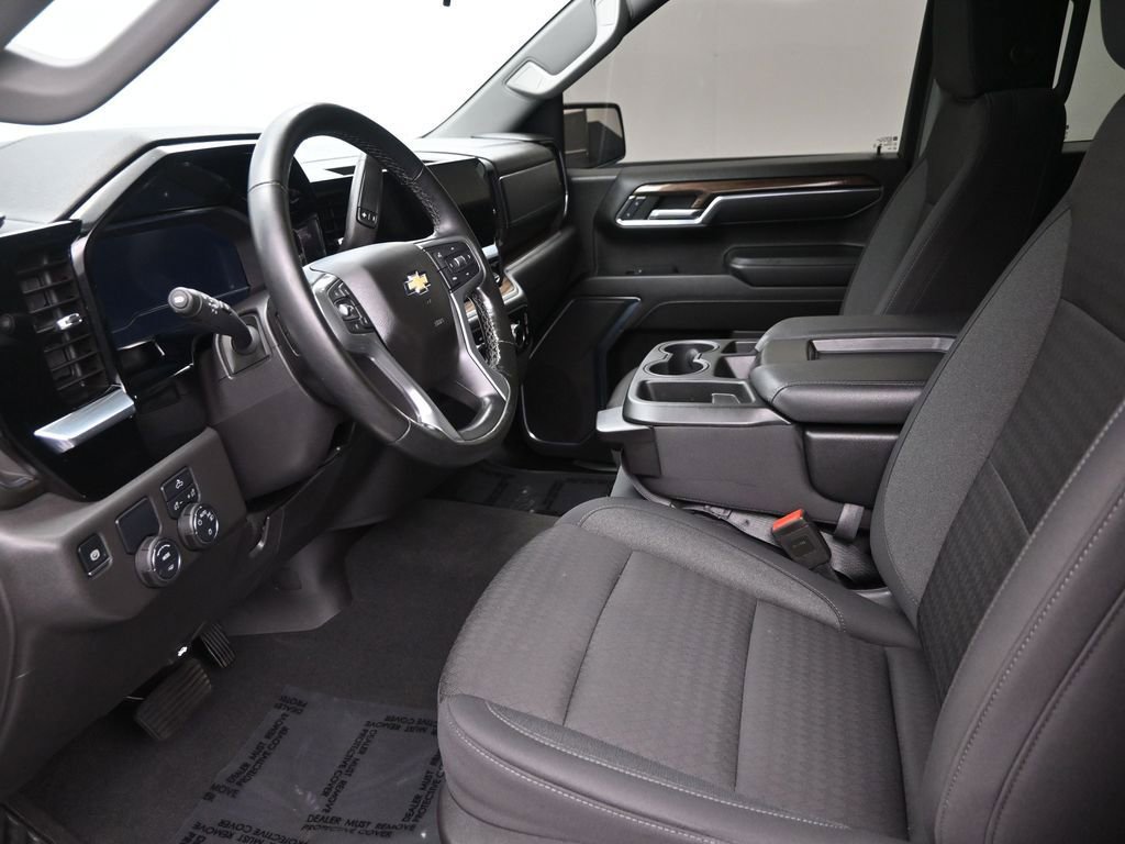 Used 2024 Chevrolet Silverado 1500 LT image 11