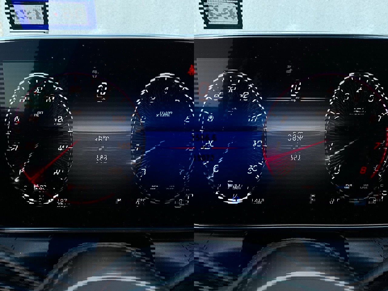 Used 2024 Mercedes-Benz GLC 300 4MATIC image 42