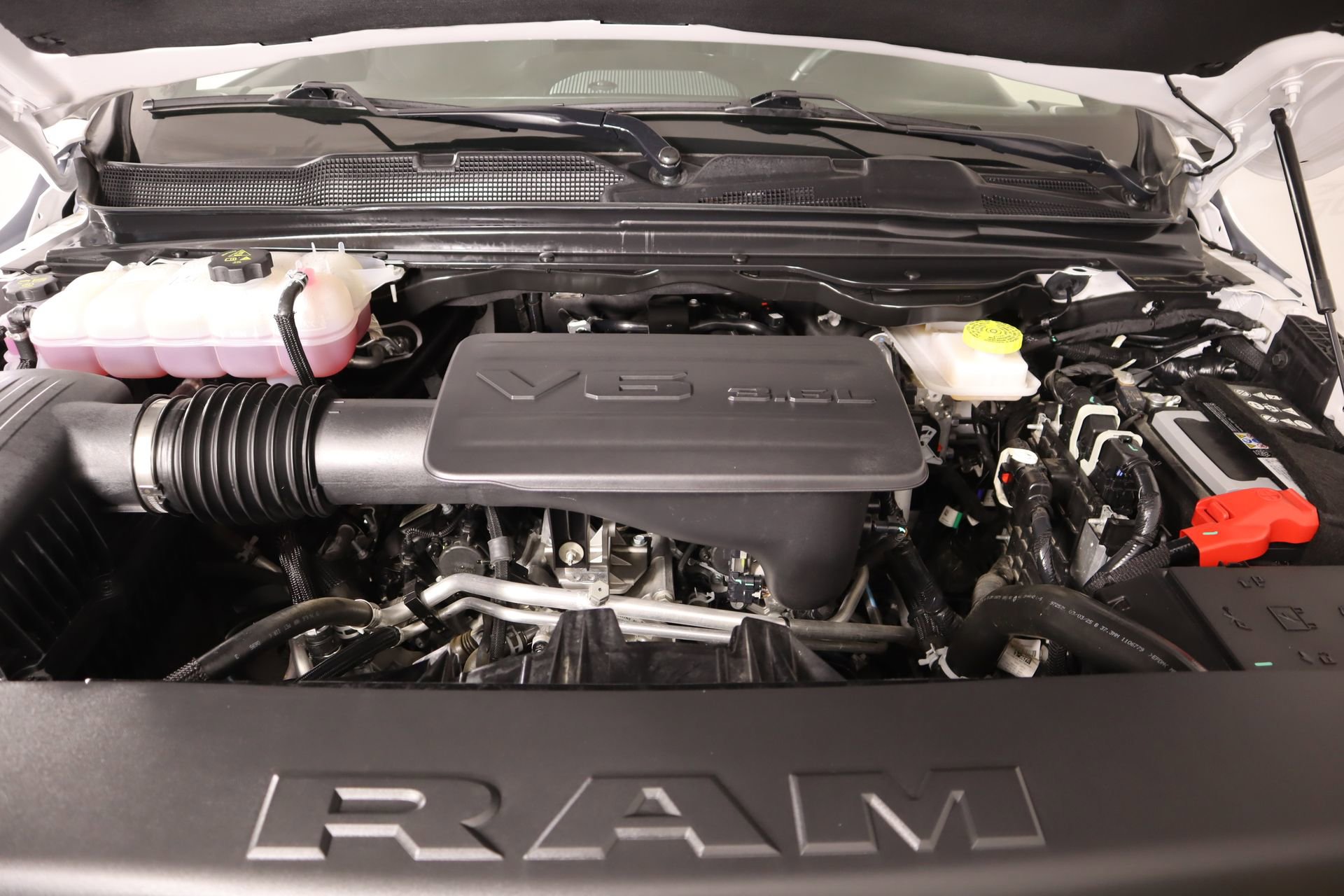 Used 2025 RAM 1500 Tradesman w/ Night Edition image 18