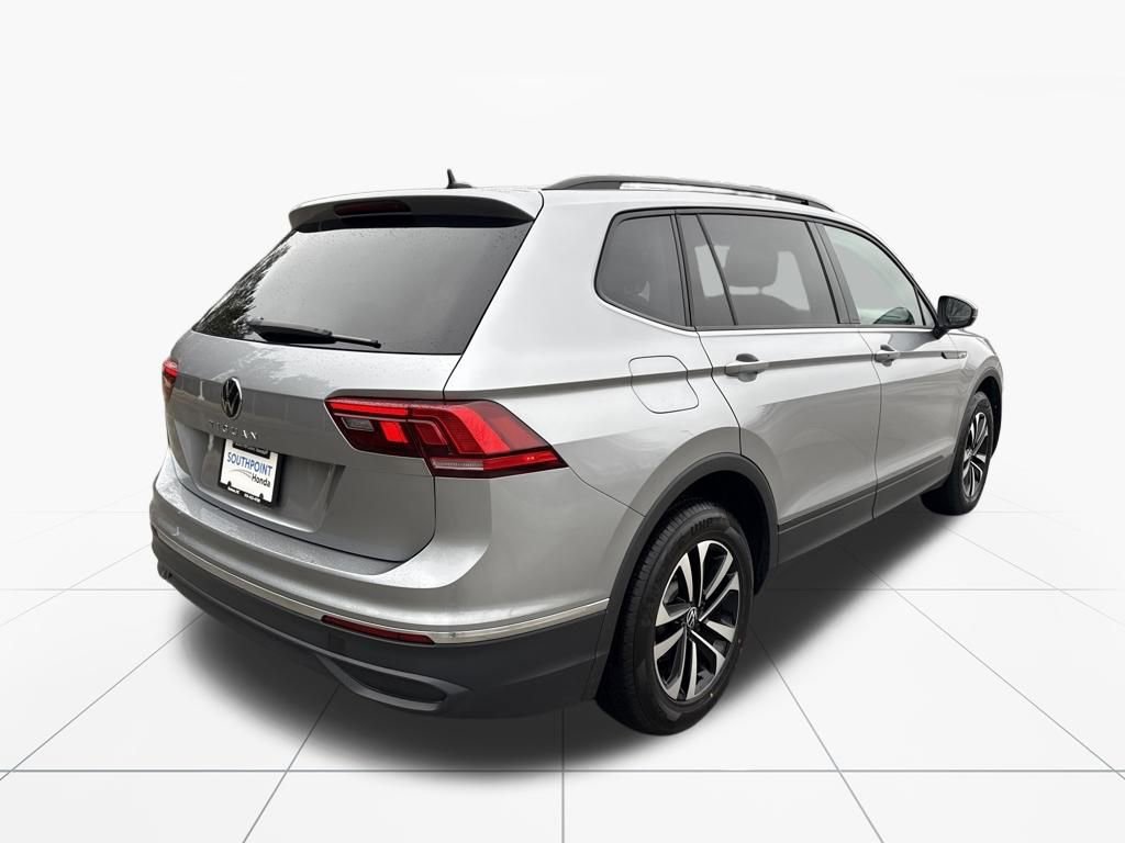 Used 2024 Volkswagen Tiguan S image 9