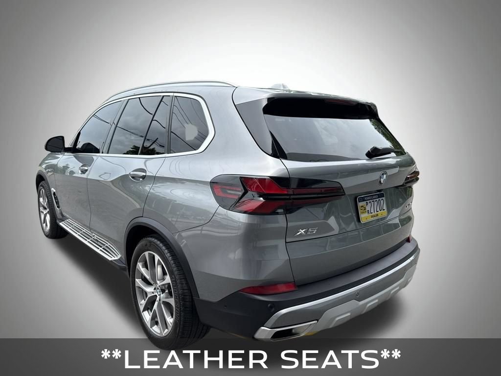Used 2026 BMW X5 xDrive40i AWD/4WD image 3