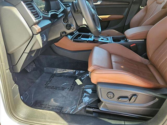 Certified 2025 Audi Q5 2.0T Premium Plus w/ Premium Plus Package image 16