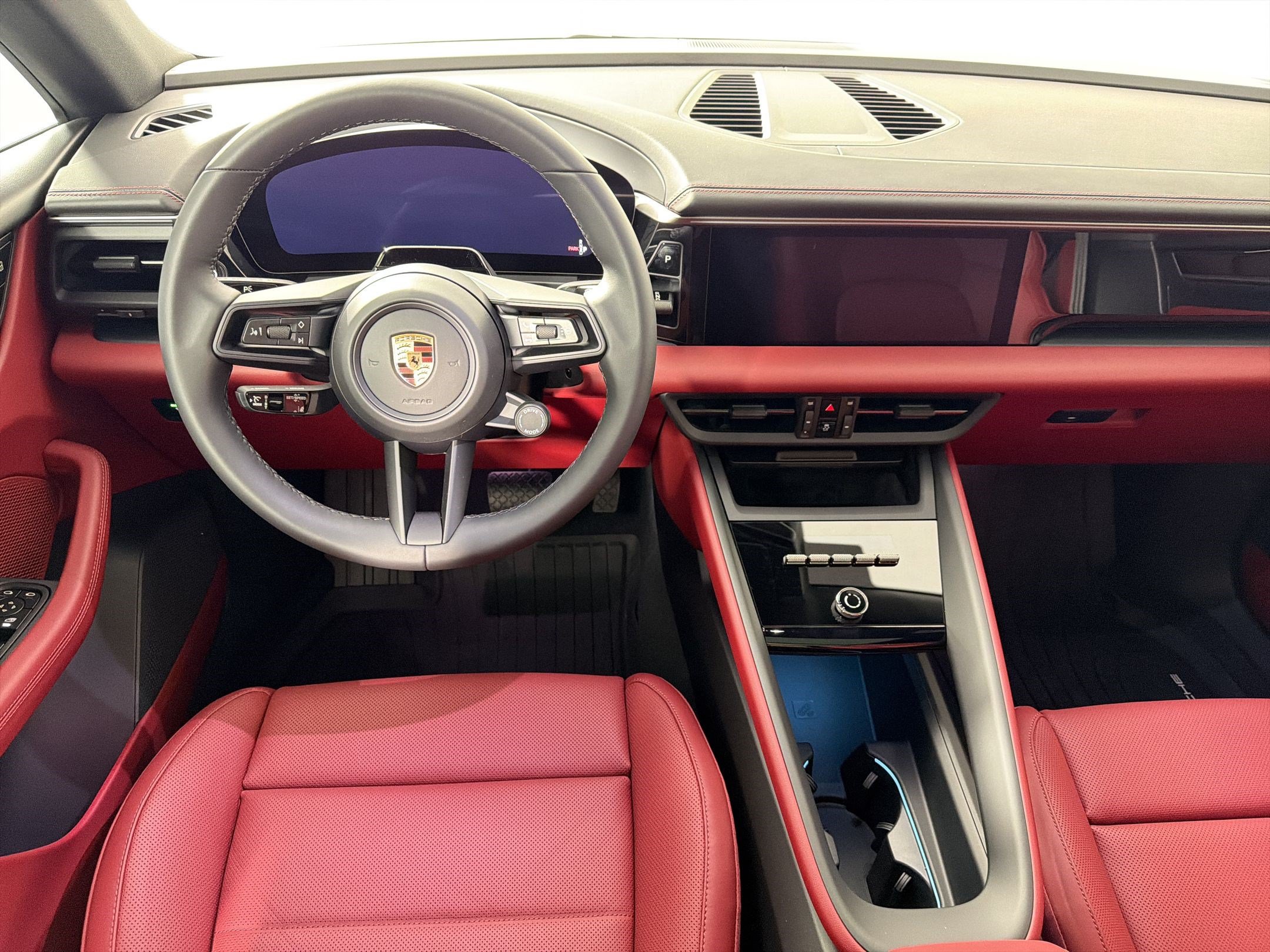 Used 2026 Porsche Macan Electric RWD image 27