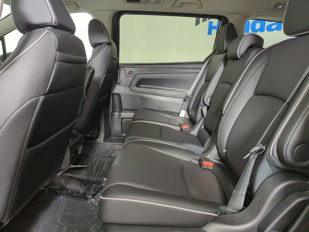 New 2026 Honda Odyssey Touring image 21