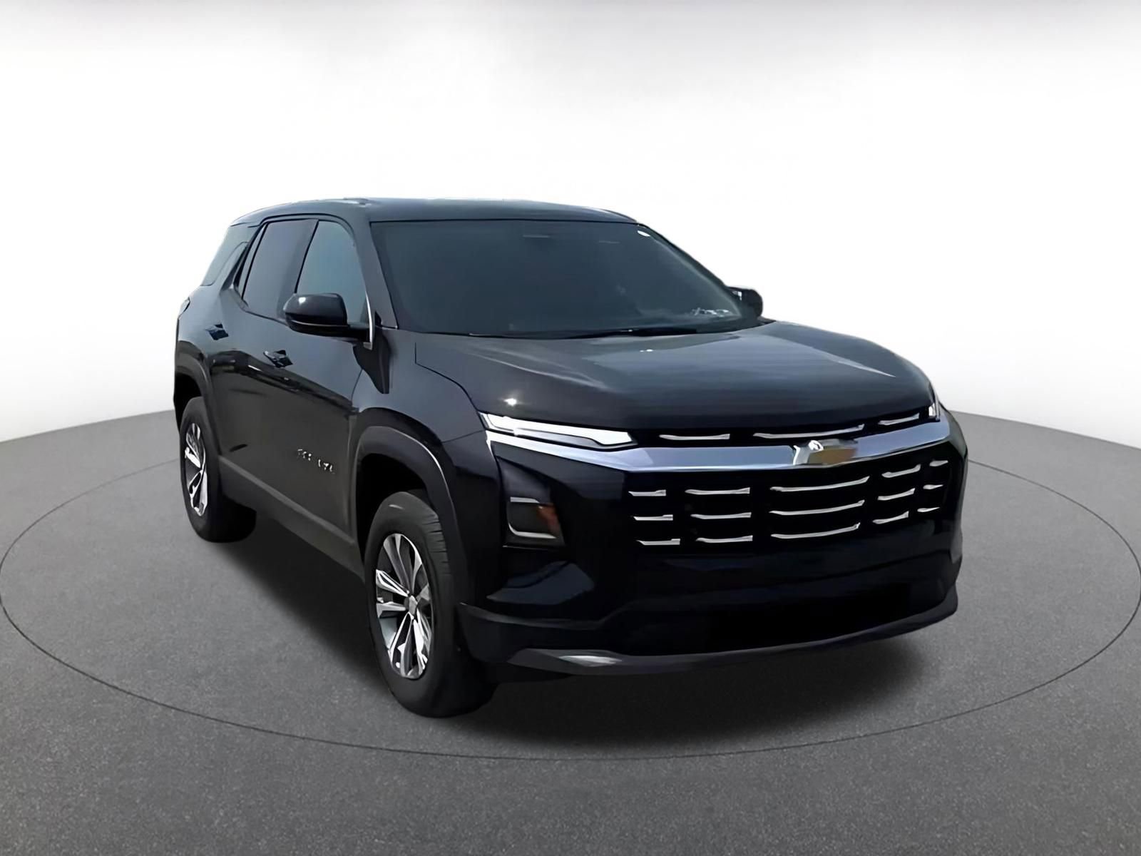 Used 2025 Chevrolet Equinox LT FWD image 3