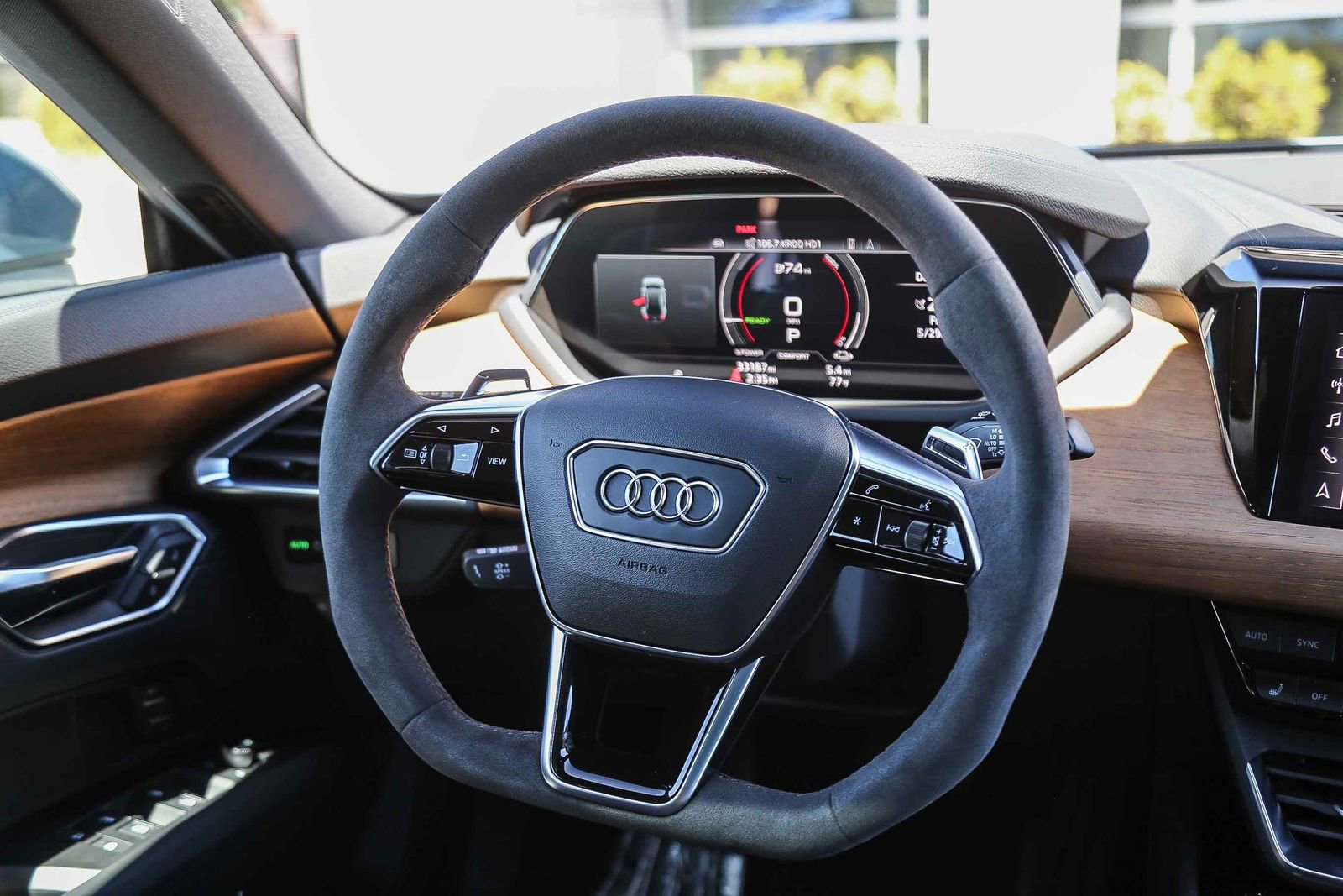 Used 2023 Audi e-tron GT Premium Plus AWD/4WD image 17