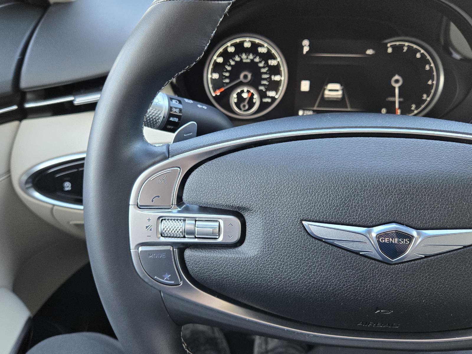 Used 2024 Genesis GV70 2.5T image 31