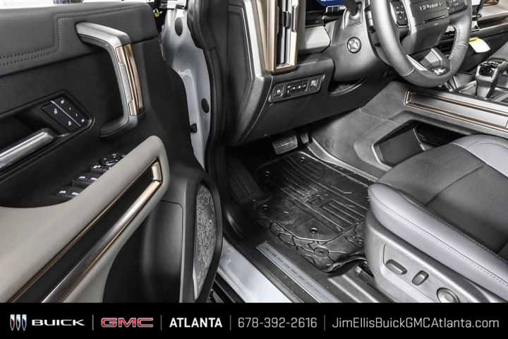 New 2025 GMC Hummer EV 3X w/ LPO, Cargo Utility Package AWD/4WD image 9