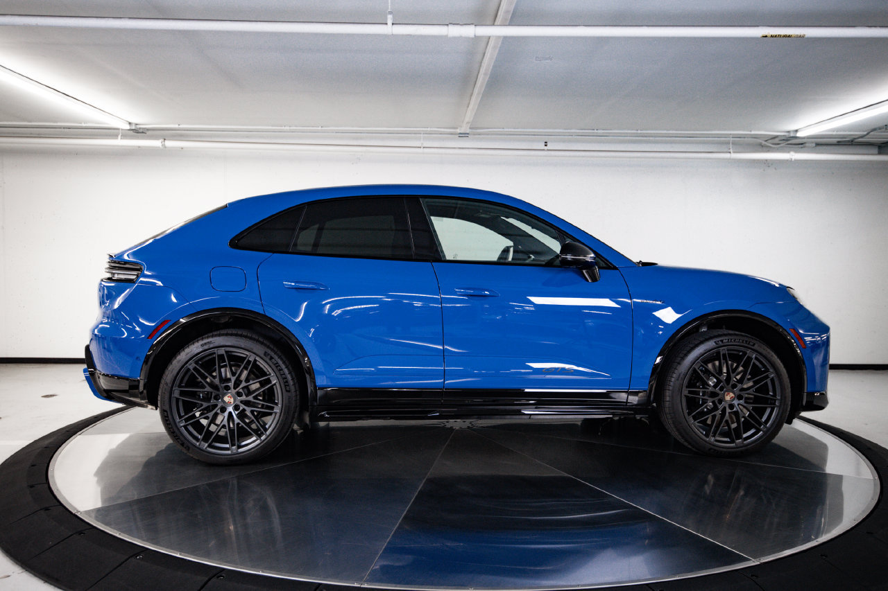New 2026 Porsche Macan GTS Electric AWD/4WD image 8