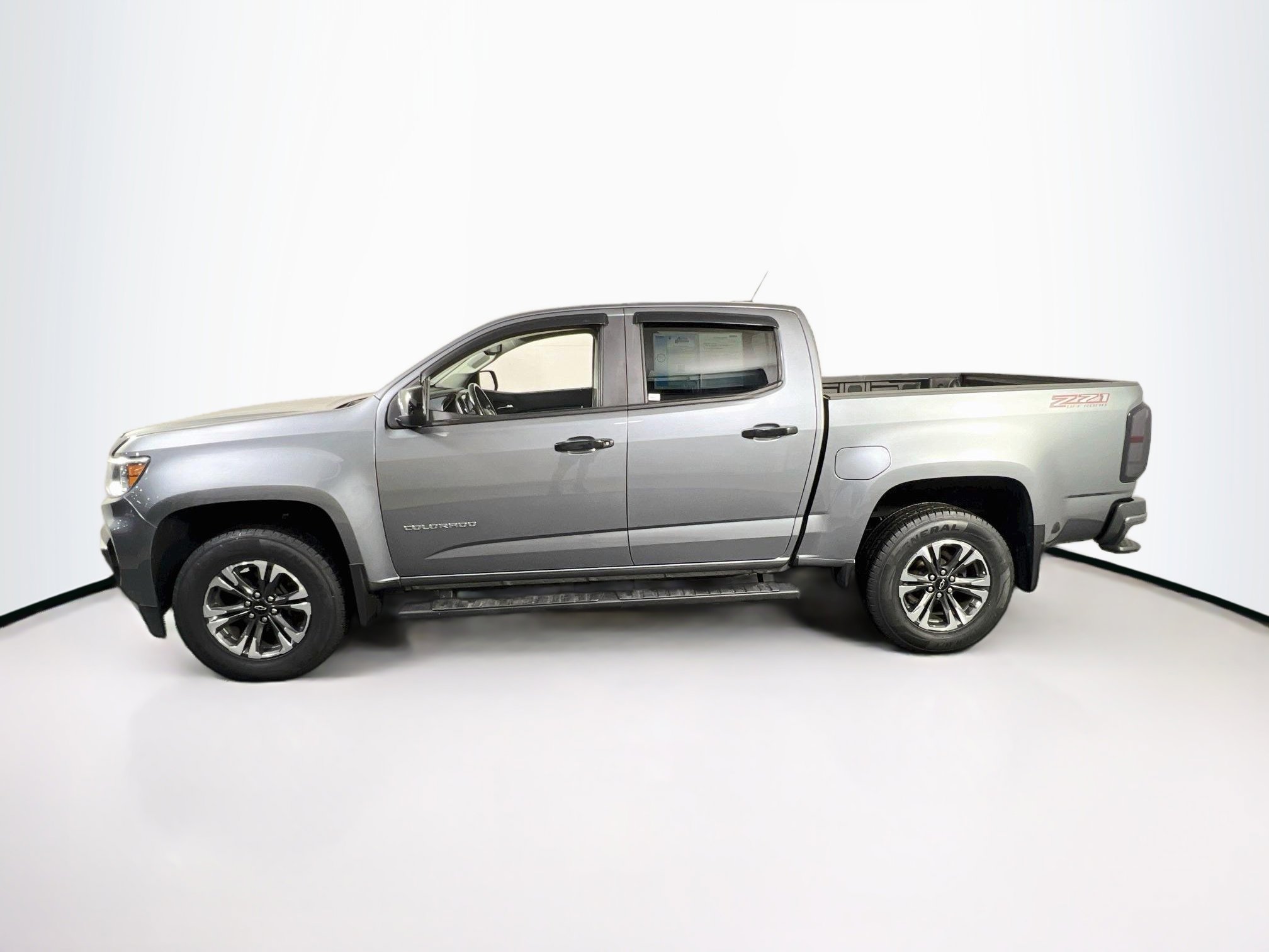 Used 2021 Chevrolet Colorado Z71 AWD/4WD image 8