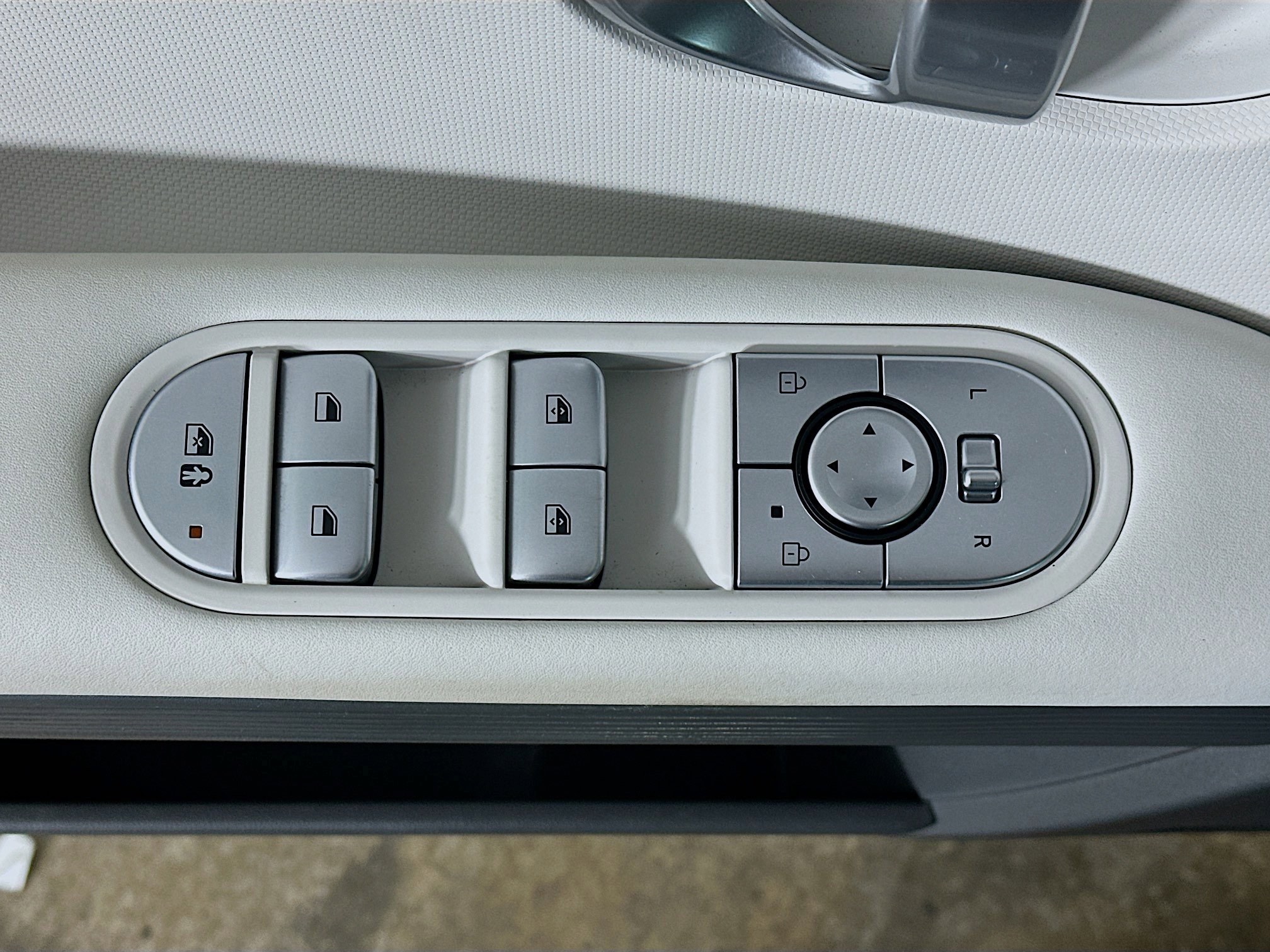 Used 2024 Hyundai Ioniq 5 SEL RWD image 15