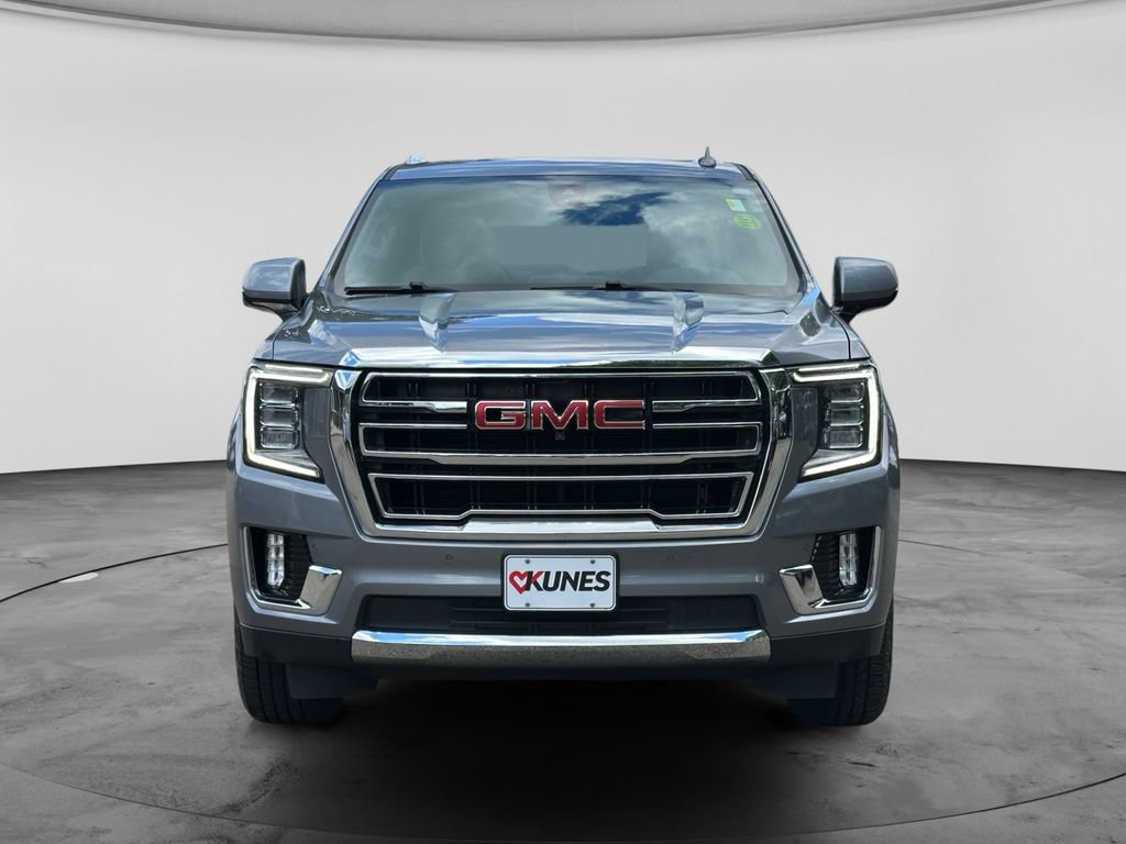 Used 2022 GMC Yukon SLT w/ SLT Premium Package AWD/4WD image 2