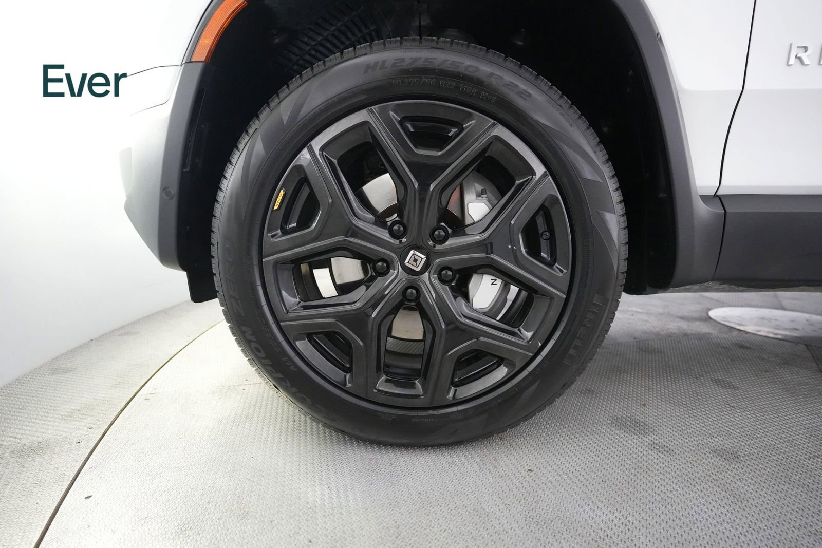 Used 2023 Rivian R1T Adventure image 19