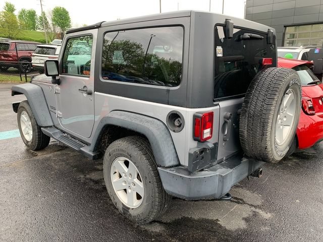 Used 2018 Jeep Wrangler Sport AWD/4WD image 2