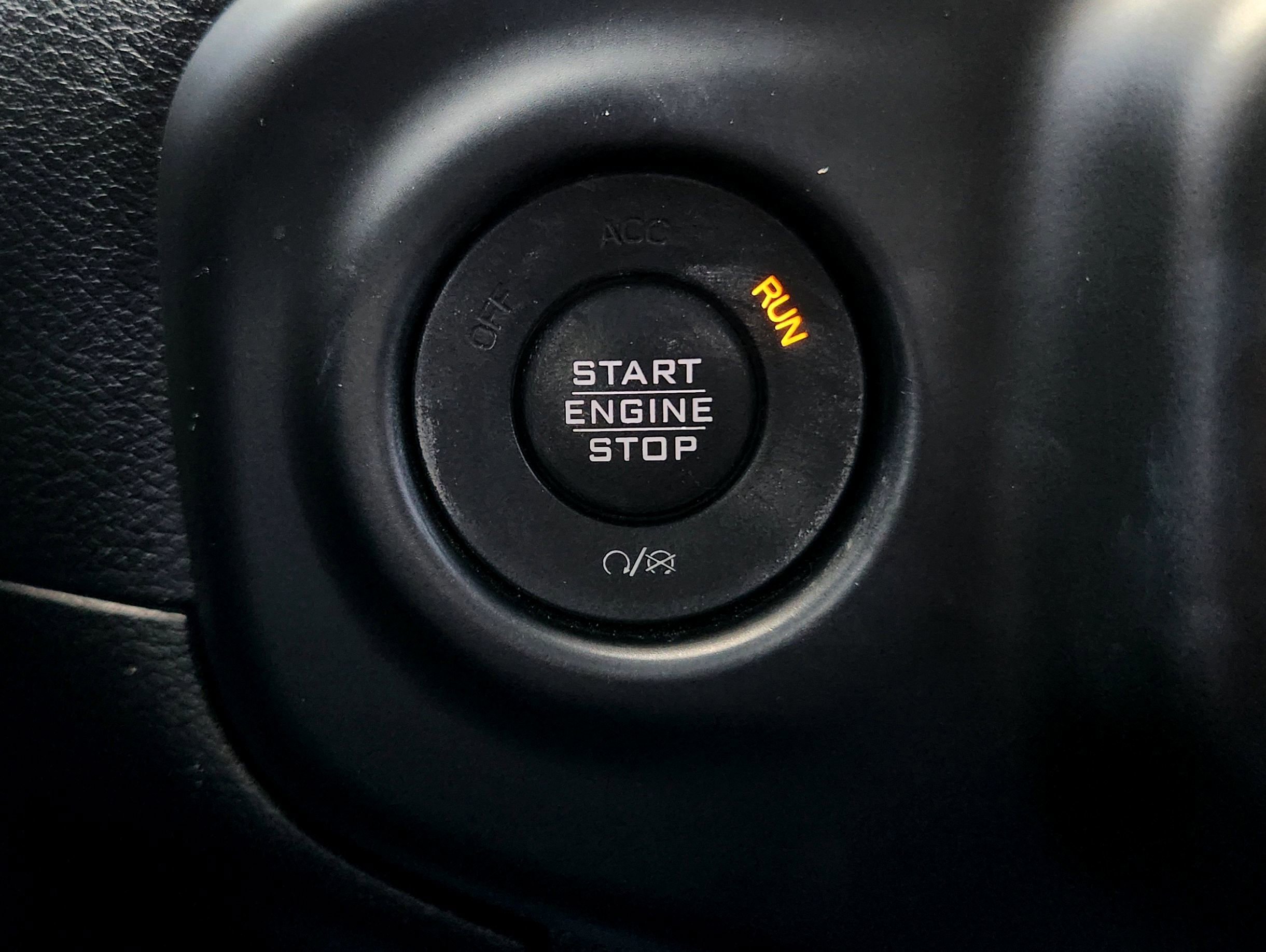 Used 2018 Jeep Wrangler Unlimited Sahara image 22