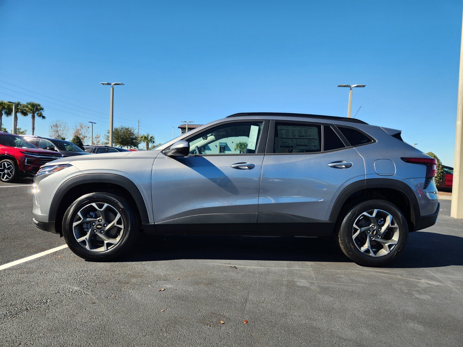 New 2026 Chevrolet Trax LT w/ Driver Confidence Package FWD image 3
