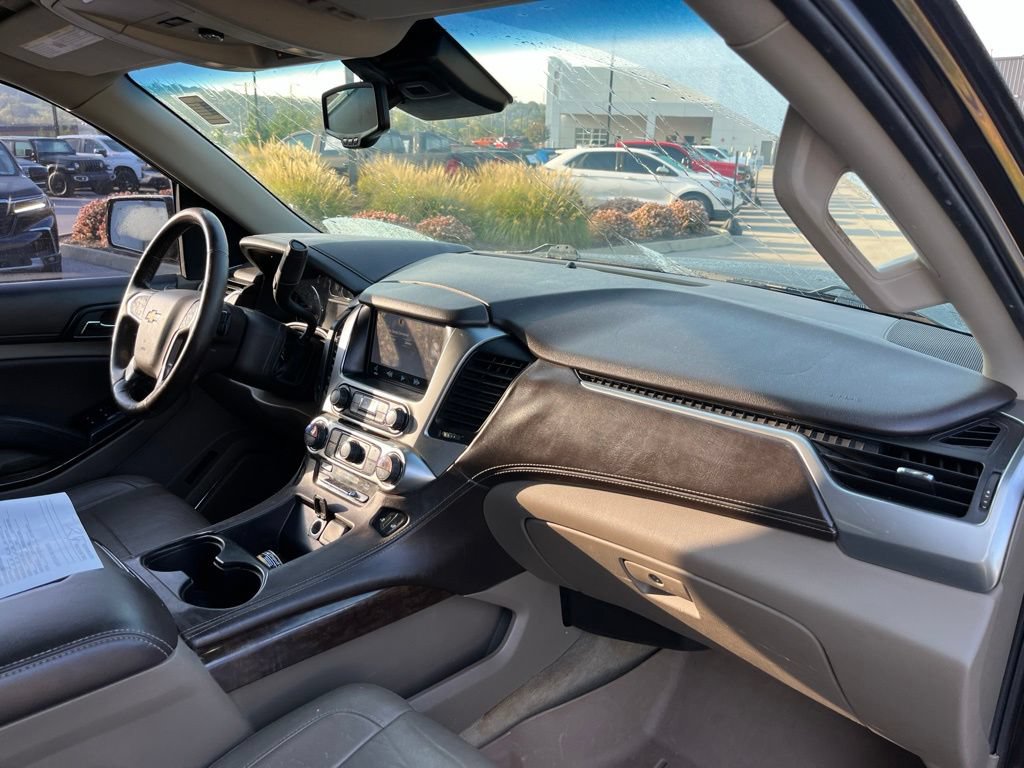 Used 2015 Chevrolet Tahoe LT w/ Luxury Package RWD image 11