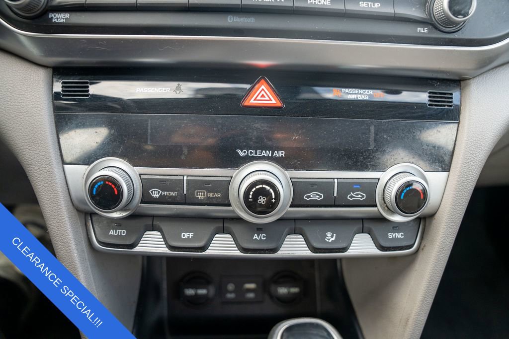 Certified 2020 Hyundai Elantra SE image 27