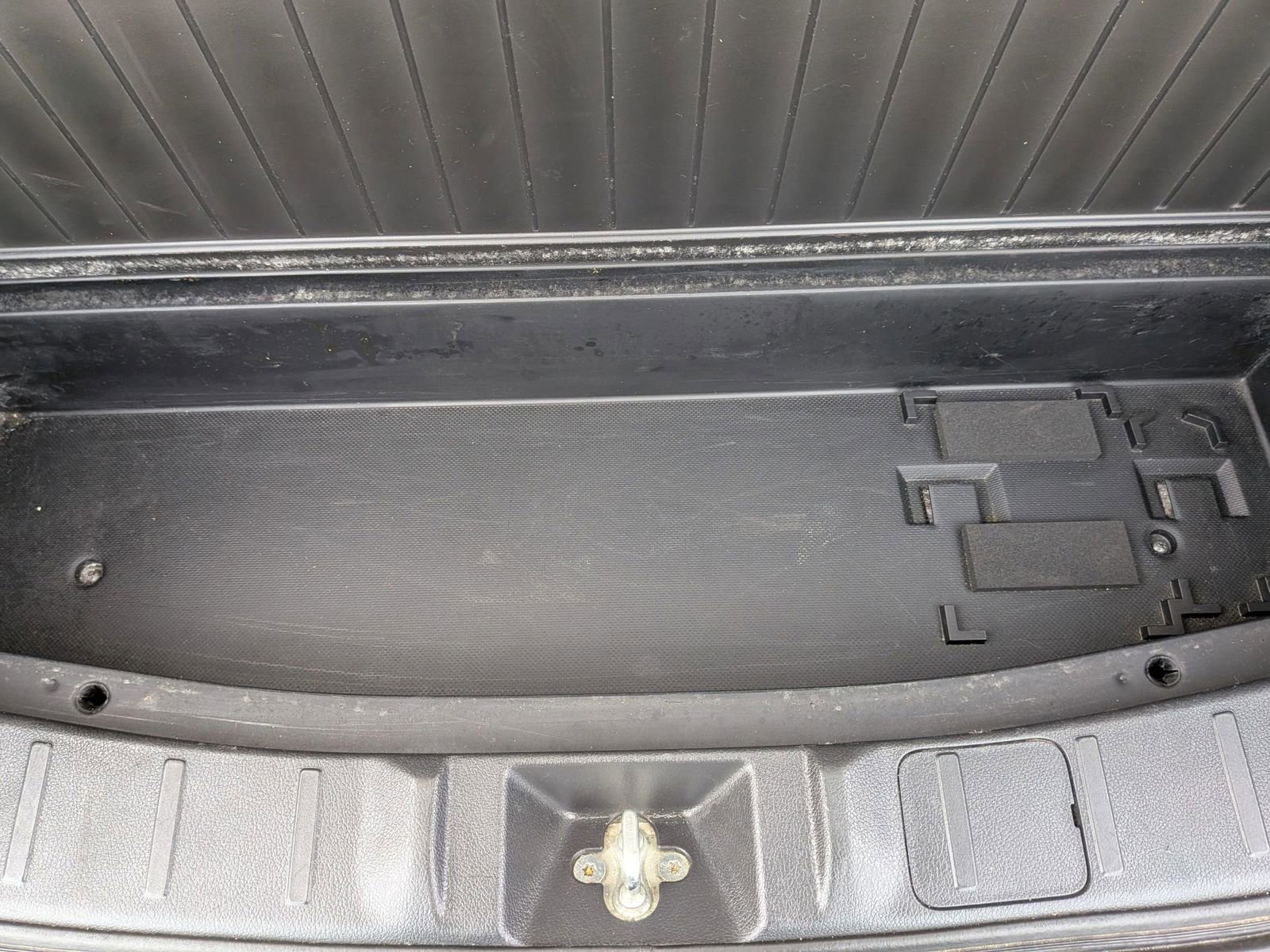 Used 2020 Mitsubishi Outlander SE FWD image 34