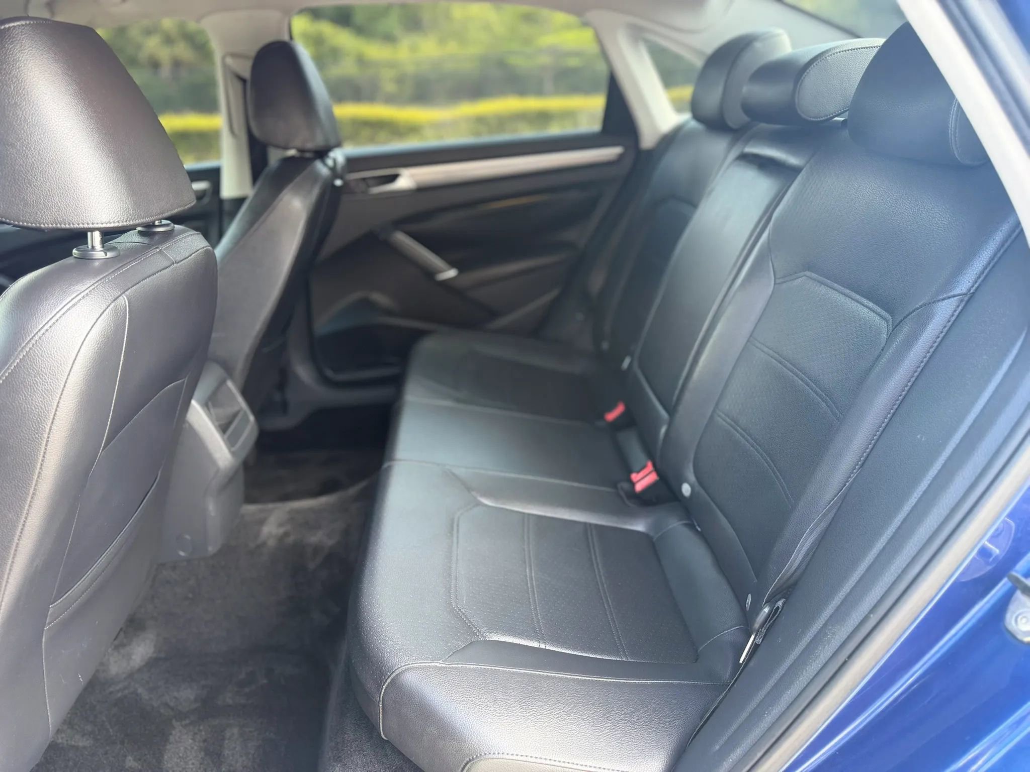 Used 2017 Volkswagen Passat 1.8T R-Line FWD image 31
