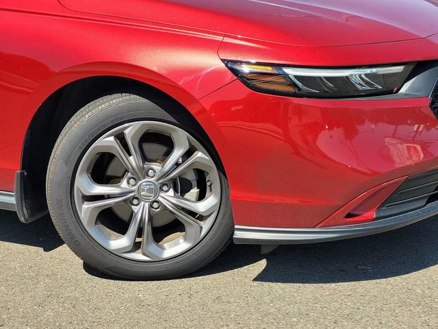 Used 2024 Honda Accord EX image 9