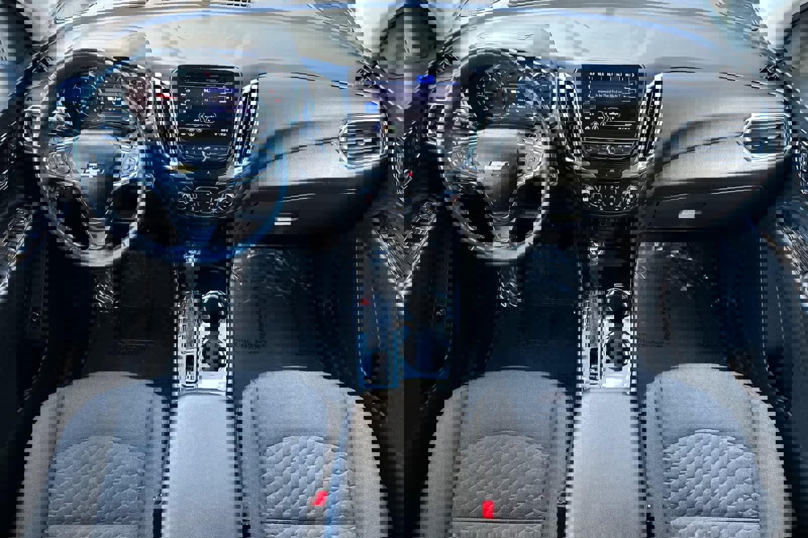 Used 2020 Chevrolet Equinox LT image 3