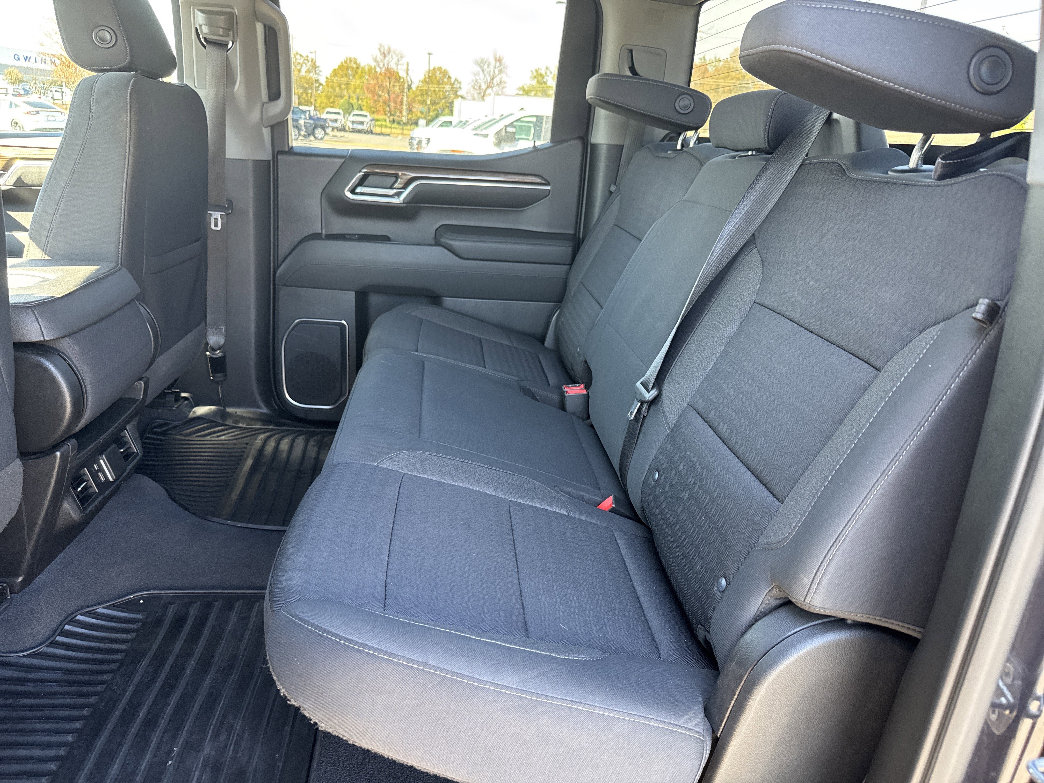 Used 2022 Chevrolet Silverado 1500 LT image 29