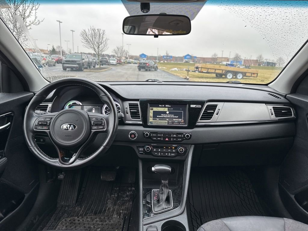 Used 2017 Kia Niro EX image 18