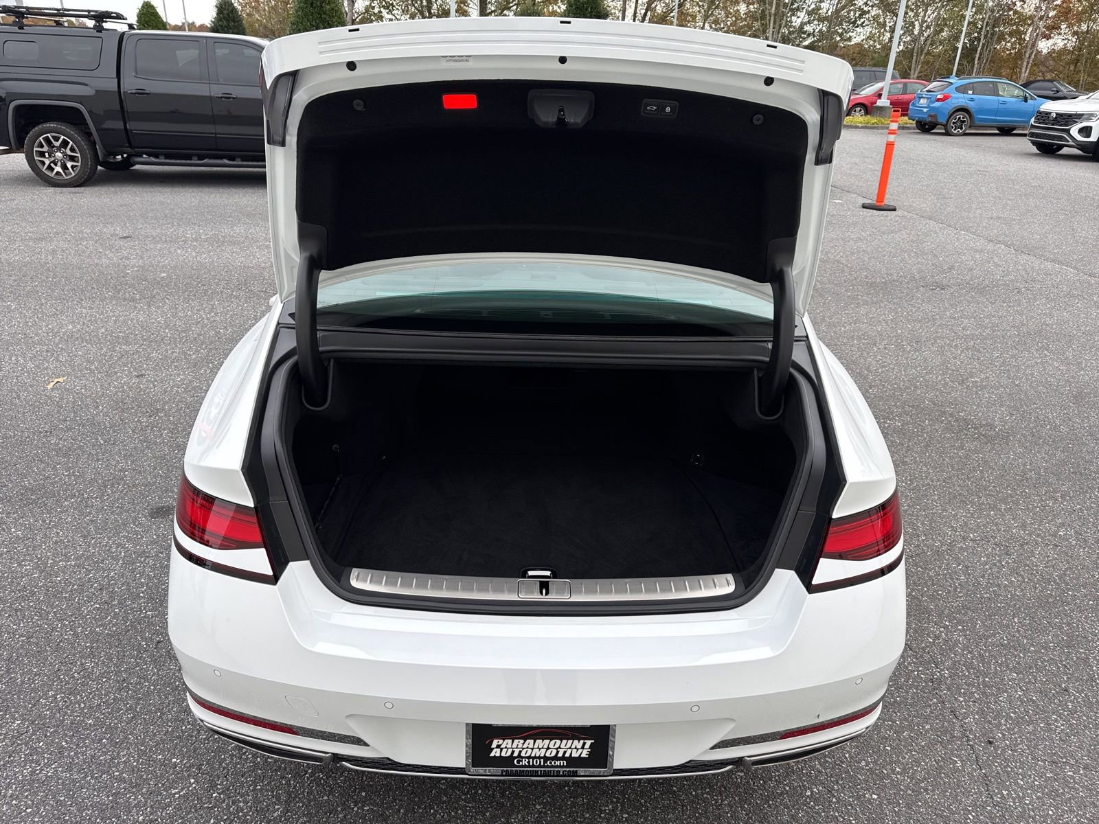 Used 2025 Genesis G90 3.5T image 8