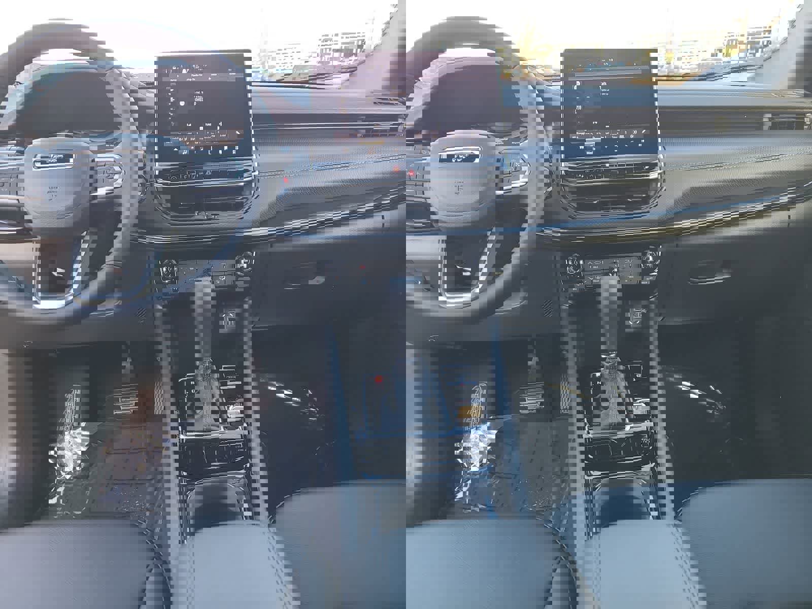 New 2026 Jeep Compass Latitude image 18