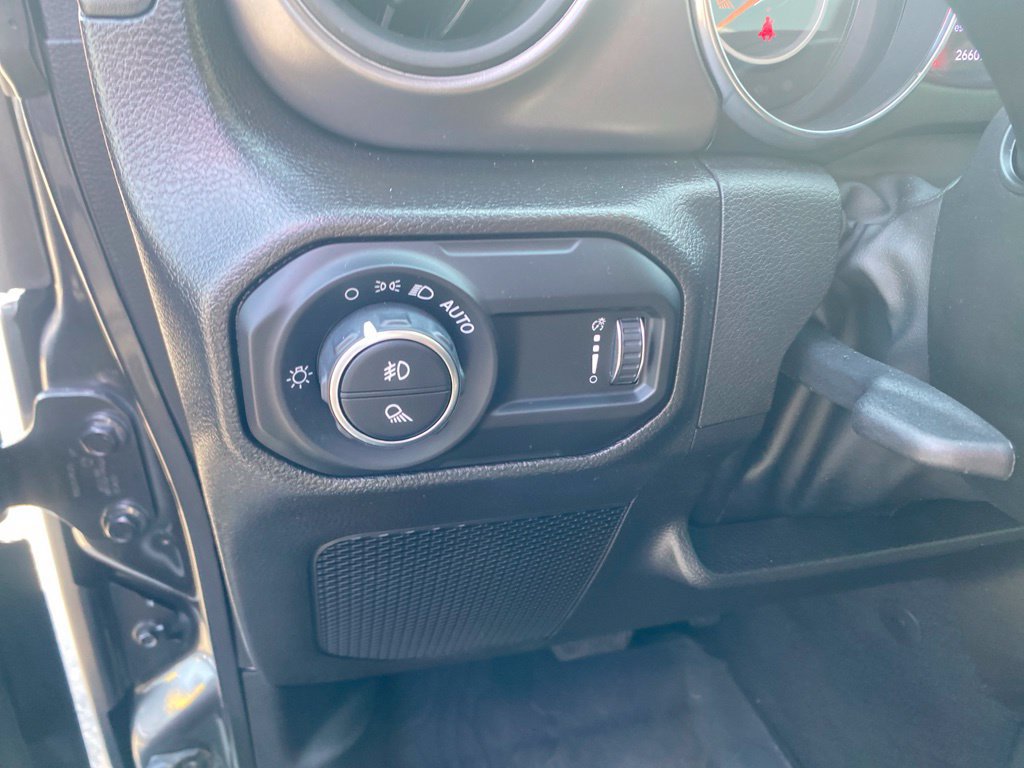 Used 2023 Jeep Gladiator Sport AWD/4WD image 26