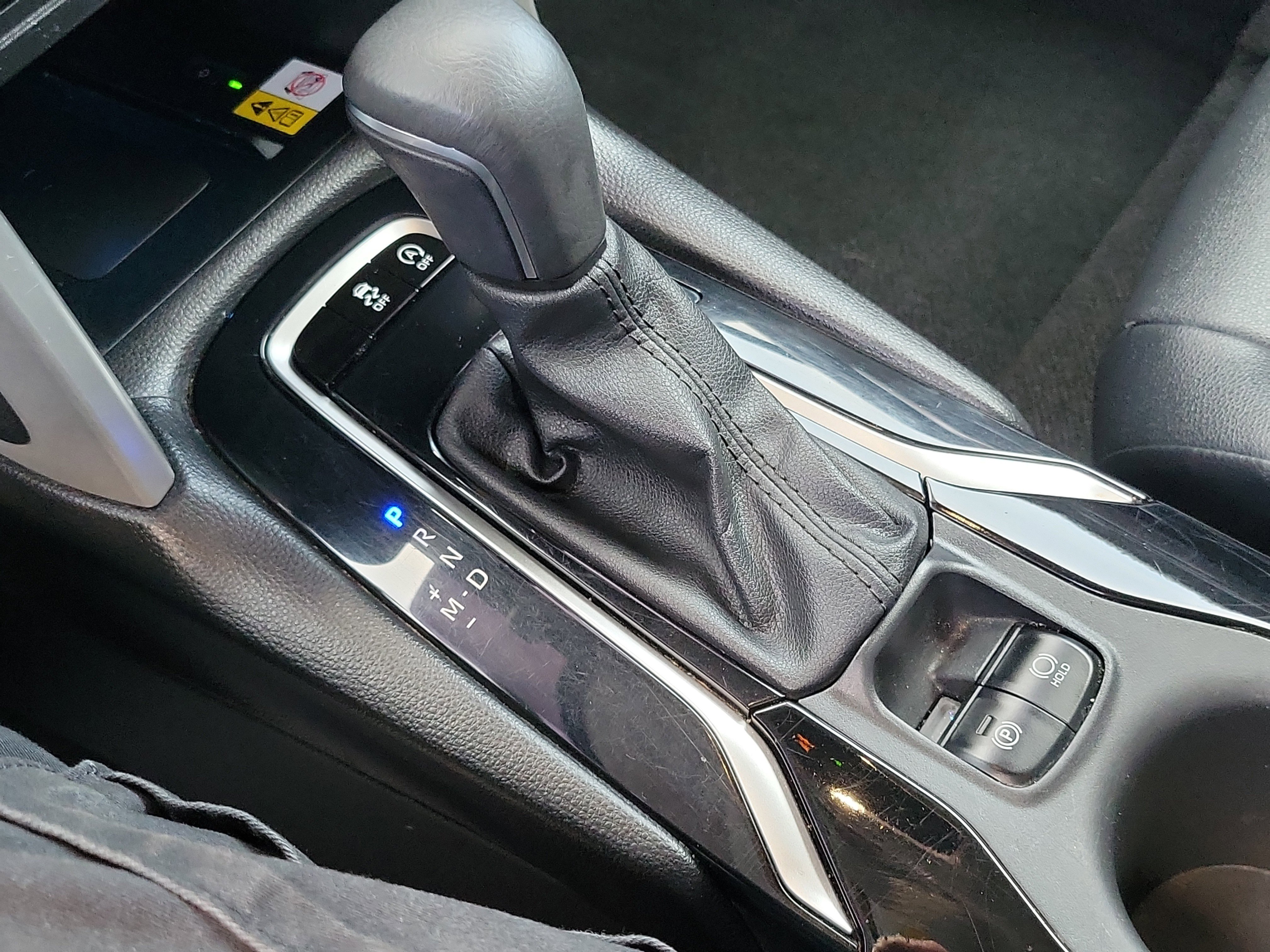 Used 2023 Toyota Corolla Cross XLE image 13