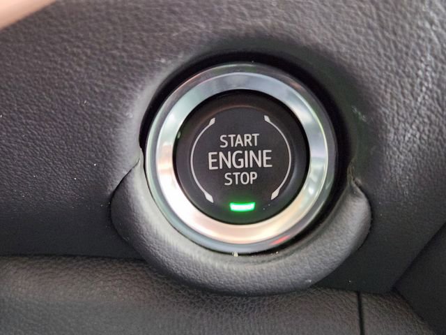Used 2025 Chevrolet Suburban Z71 AWD/4WD image 26