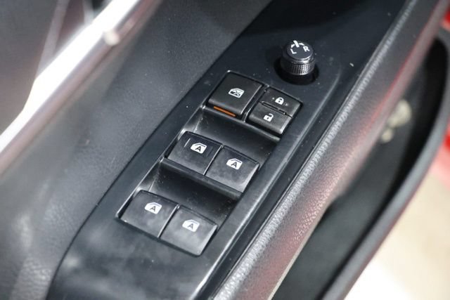 Used 2019 Toyota Camry SE FWD image 19