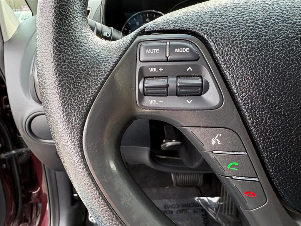 Used 2018 Kia Forte LX image 10