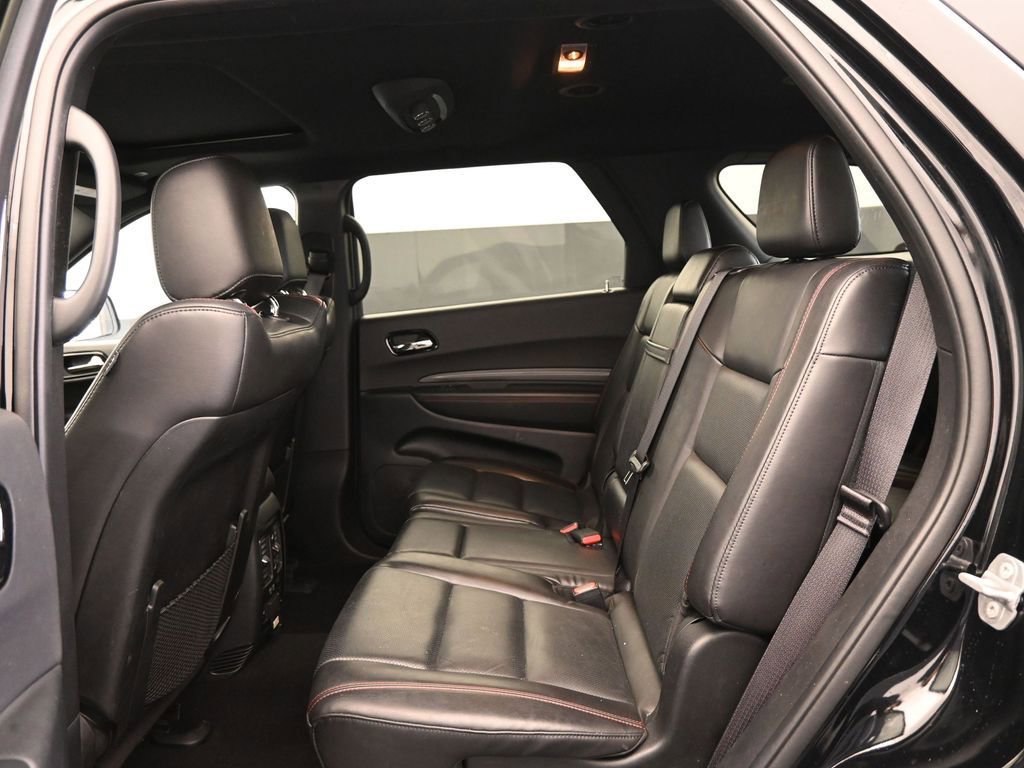 Used 2025 Dodge Durango GT image 16