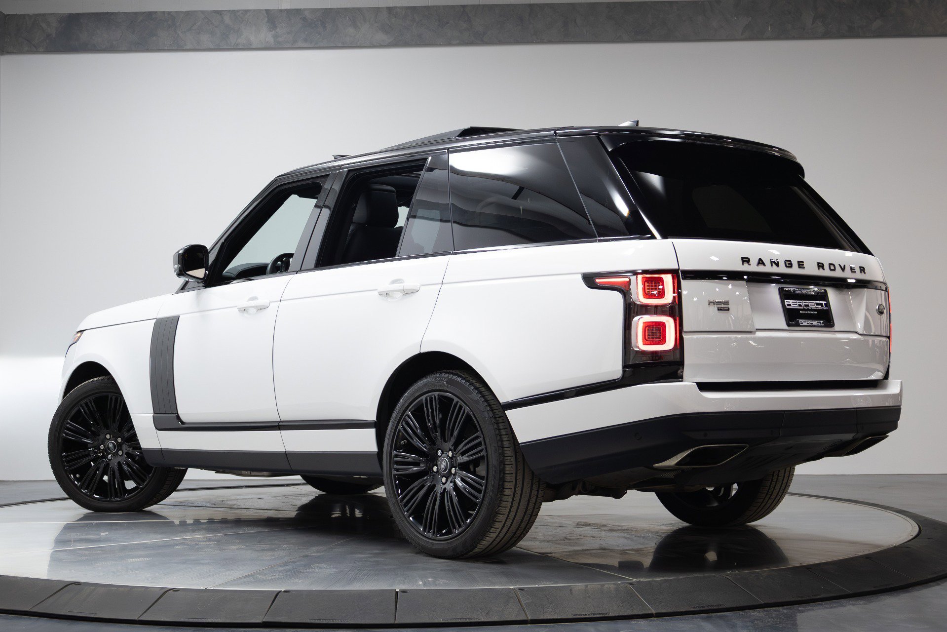 Used 2021 Land Rover Range Rover Westminster Edition image 55