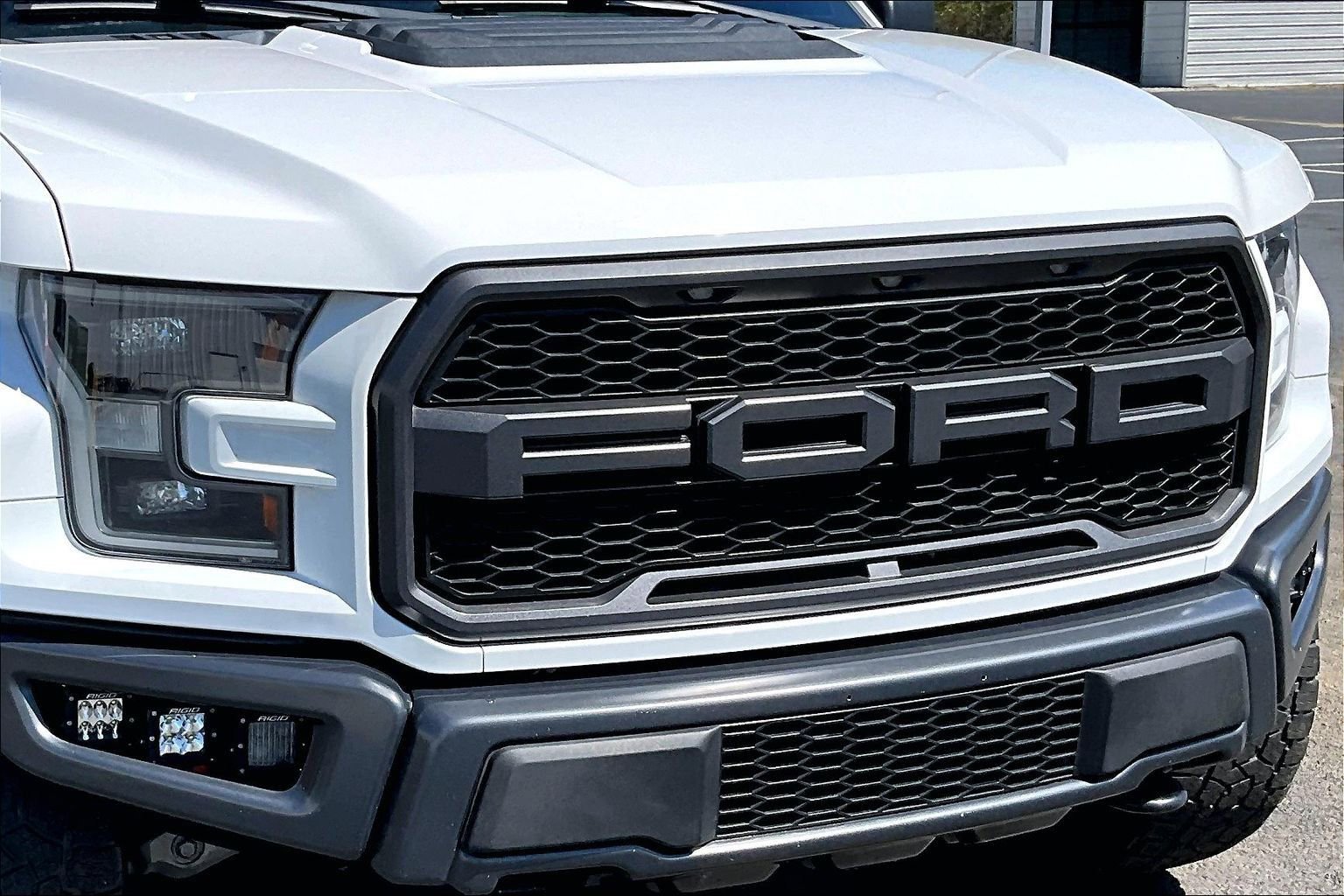 Used 2019 Ford F150 Raptor w/ Equipment Group 801A Mid image 33