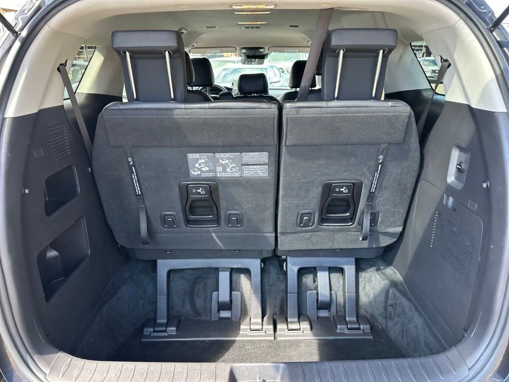 Used 2024 Kia Carnival LX image 20