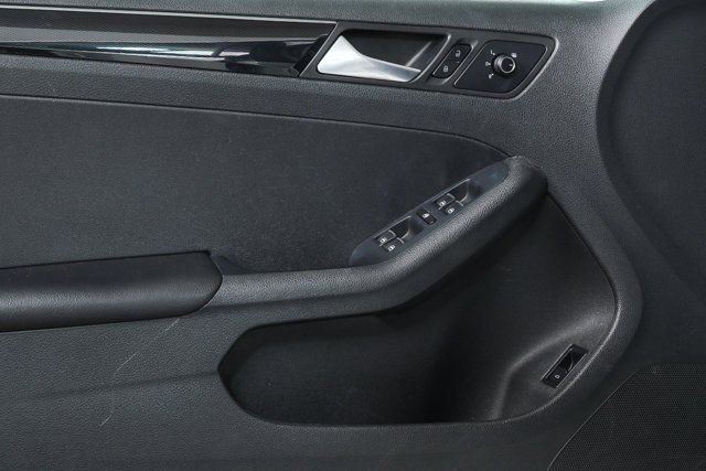 Used 2016 Volkswagen Jetta SEL image 7